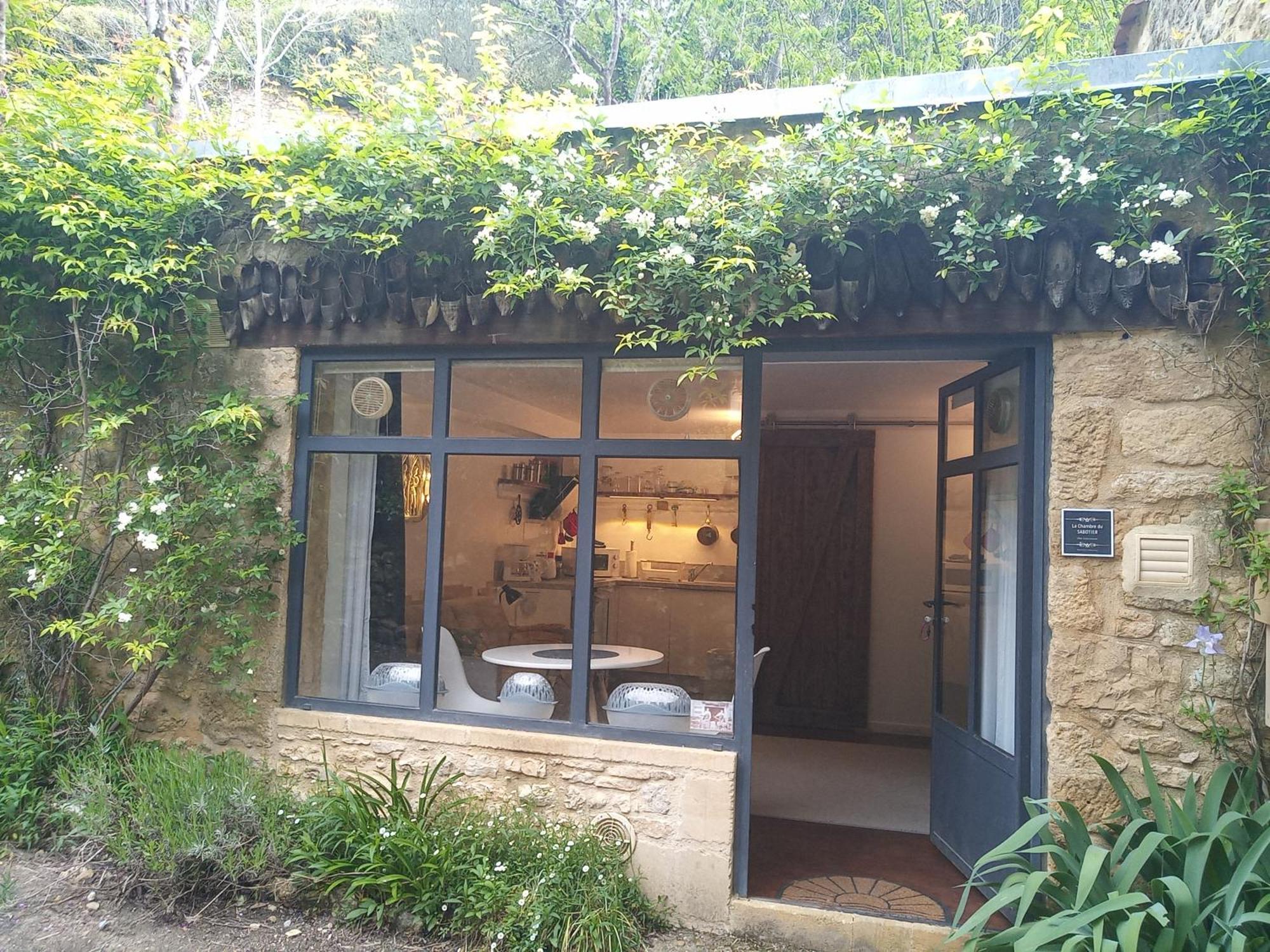 Chambre Du Sabotier - Studio Troglodytique - A 100 M Baignade En Riviere - Location De Canoe - Circuits Cyclo - Aire De Pique-Nique - 3 Restaurants كاستلناود لا شابيل المظهر الخارجي الصورة